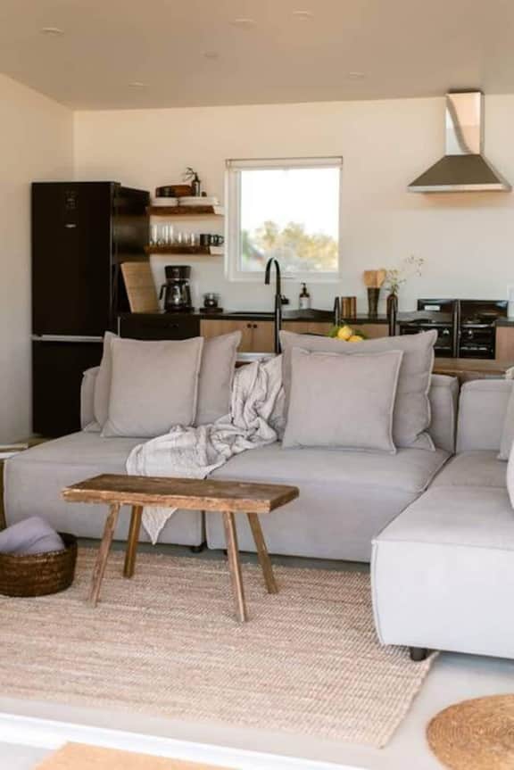 CLA - Lind Lane · Casa Lenta ·