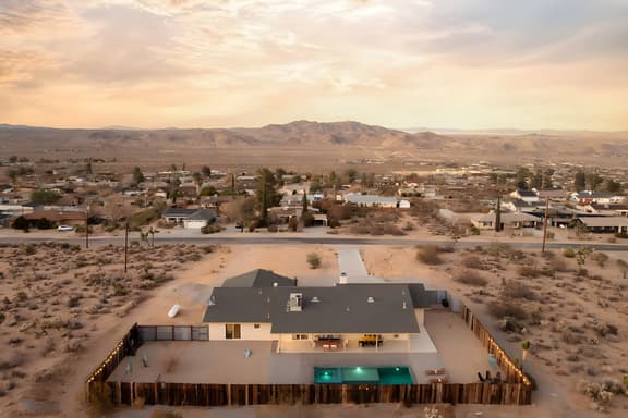 PUB ·  Pueblo 3 - Pueblito